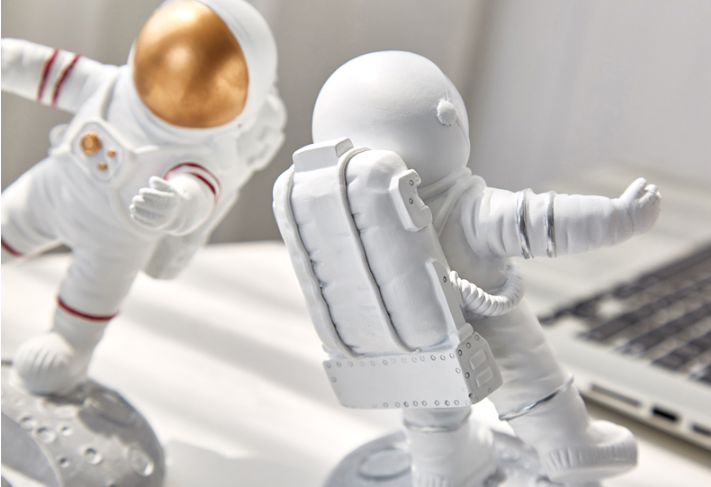 Astronaut Love Piece