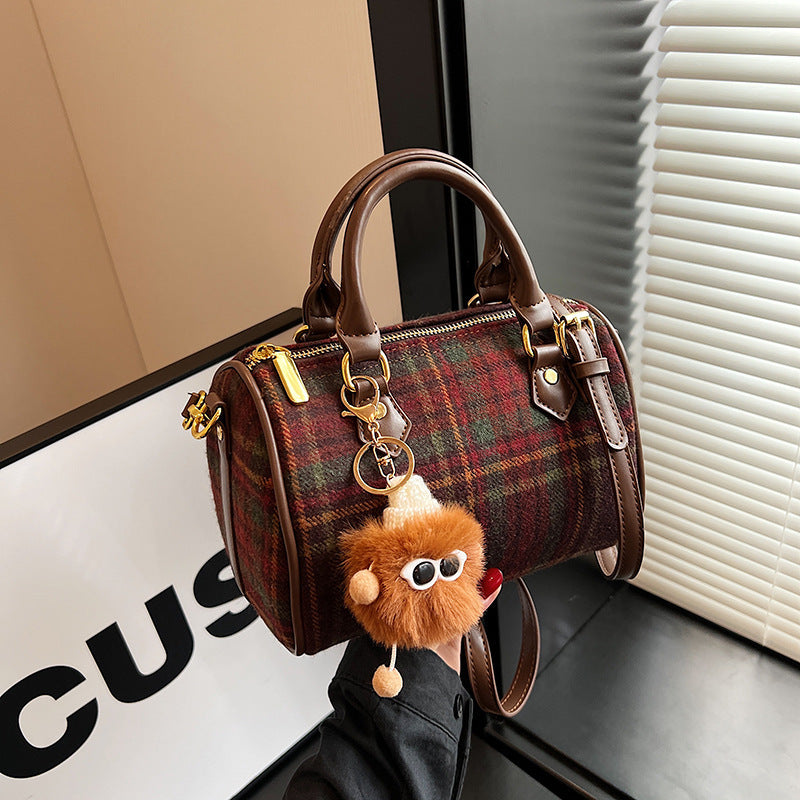 Karo Tasche Millennials